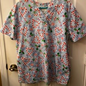 Women’s scrub top